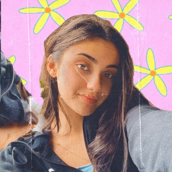 Meet your Posher, Arianna - Picture 1 of 1